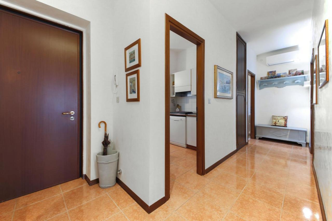 Private Parking - Family Home - 15 Min To Venice Mestre Exteriör bild